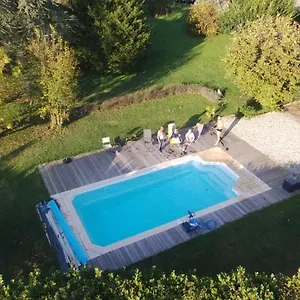 Hébergement de vacances Le Cèdre Bleu, Saint-Lattier