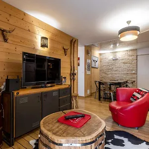appartement-centre-ville-parking-couvert-wifi-balcon.midi-pyreneeshotels.com/